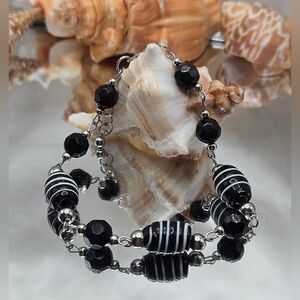 Elegant Black and Silver Beaded Bracelet